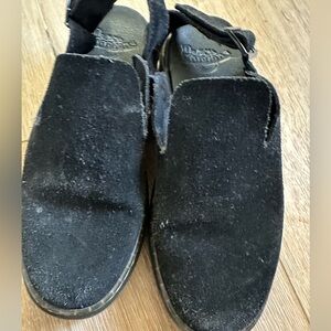Dr. Martens Carlson Slingback Mule - Black size 8 women. Used